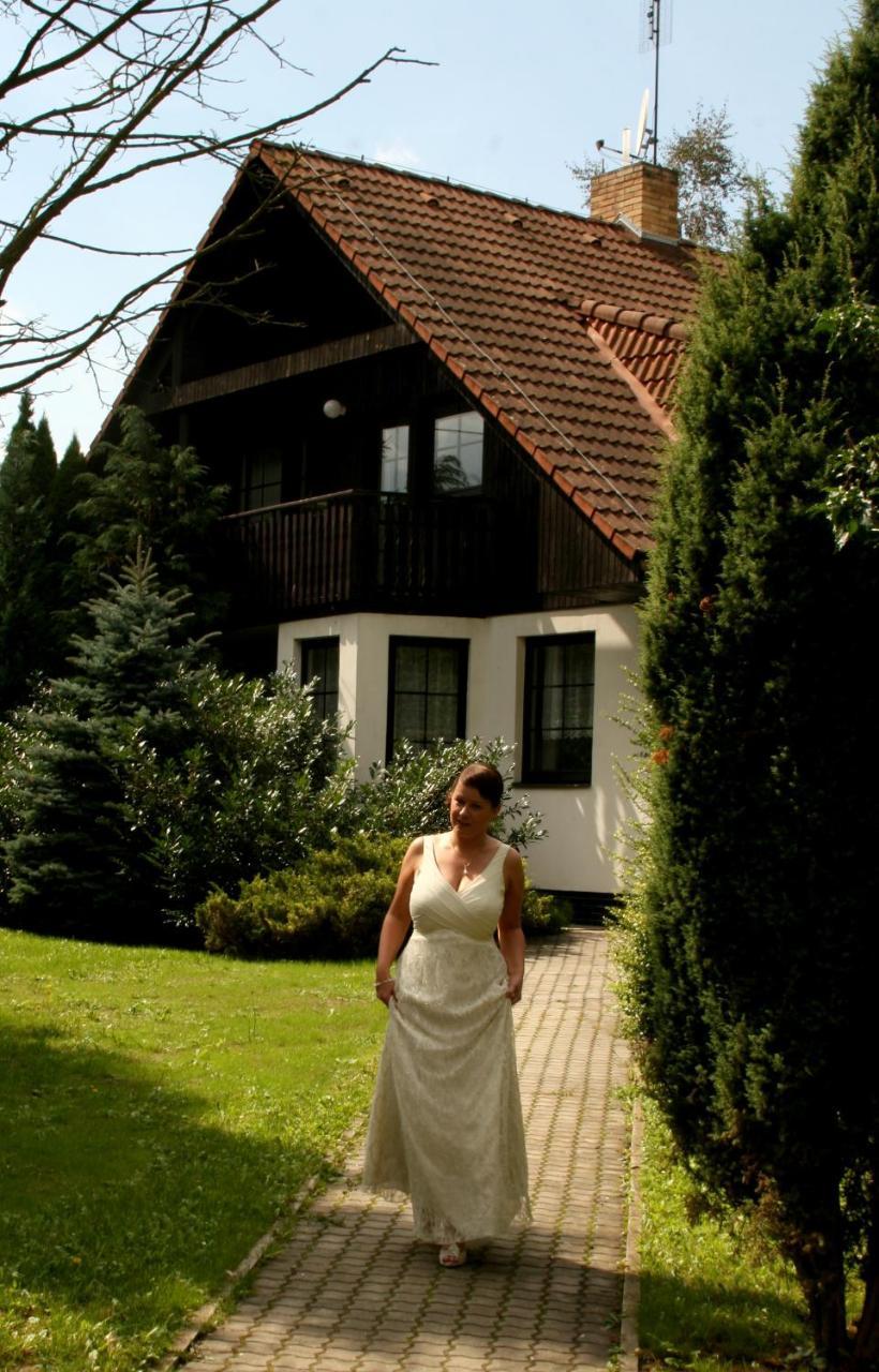 Conifer Idyllicprague Casa de férias Praga